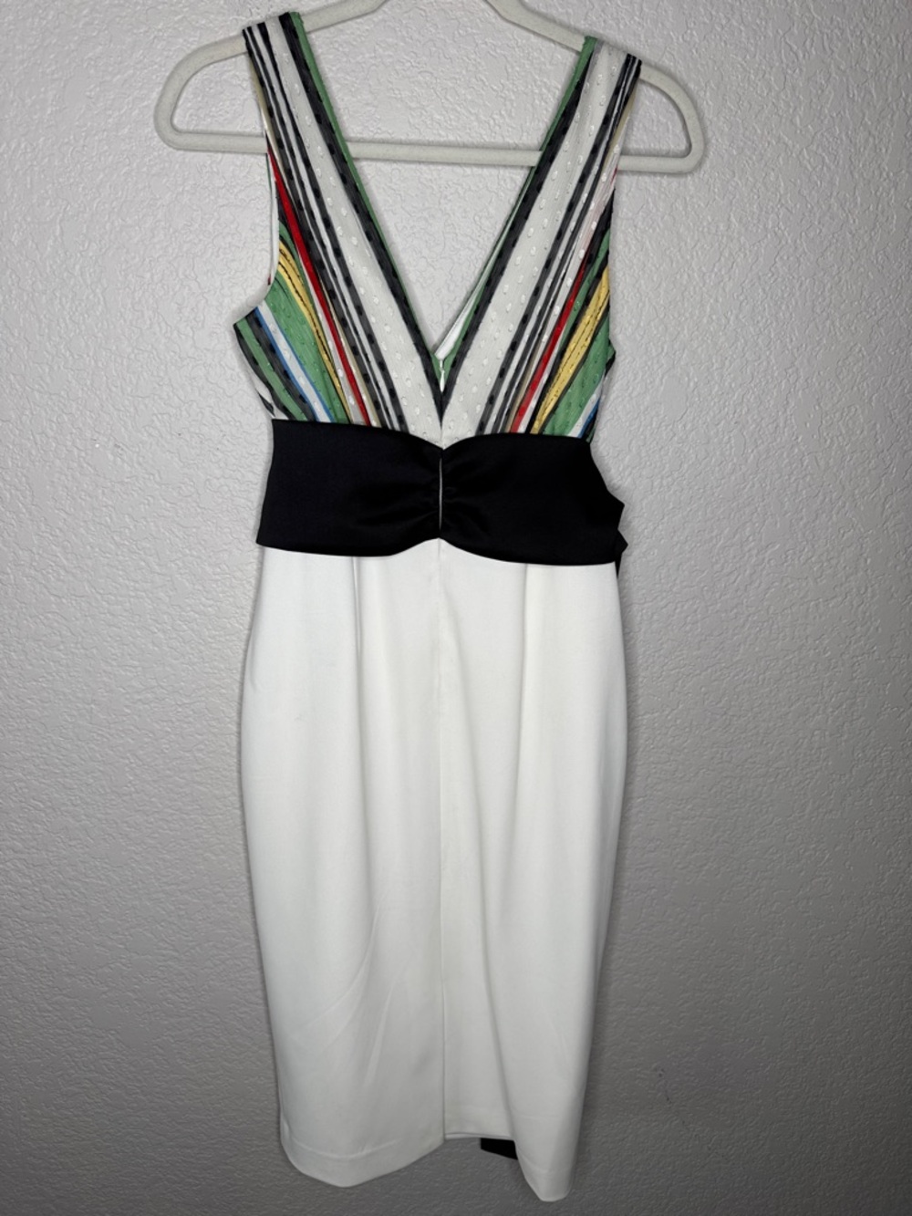 Badgley Mischka Striped V-Neck Bodice & Statement Bow Cocktail Dress Size 6 - Picture 7 of 10